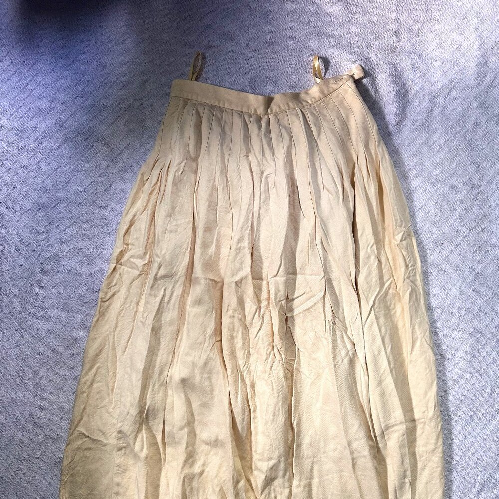 Uniqlo X Ines De La Fressange Beige Pleated Midi Skirt 0